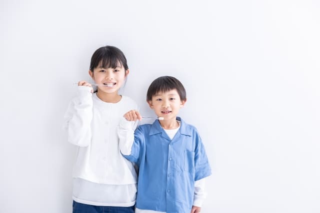 子供の歯科定期健診